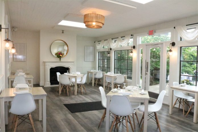 Interior Photo by Traci Bower Photography