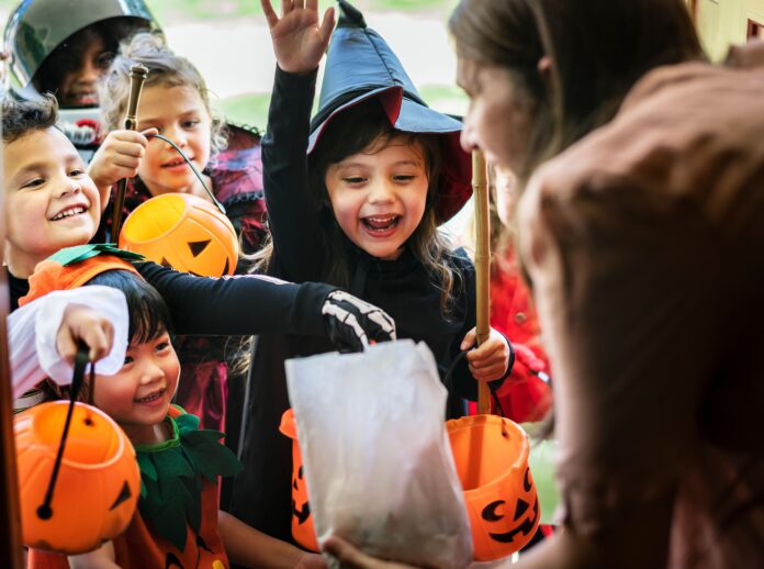 Zoo_Goes_Boo_Kids_Promo